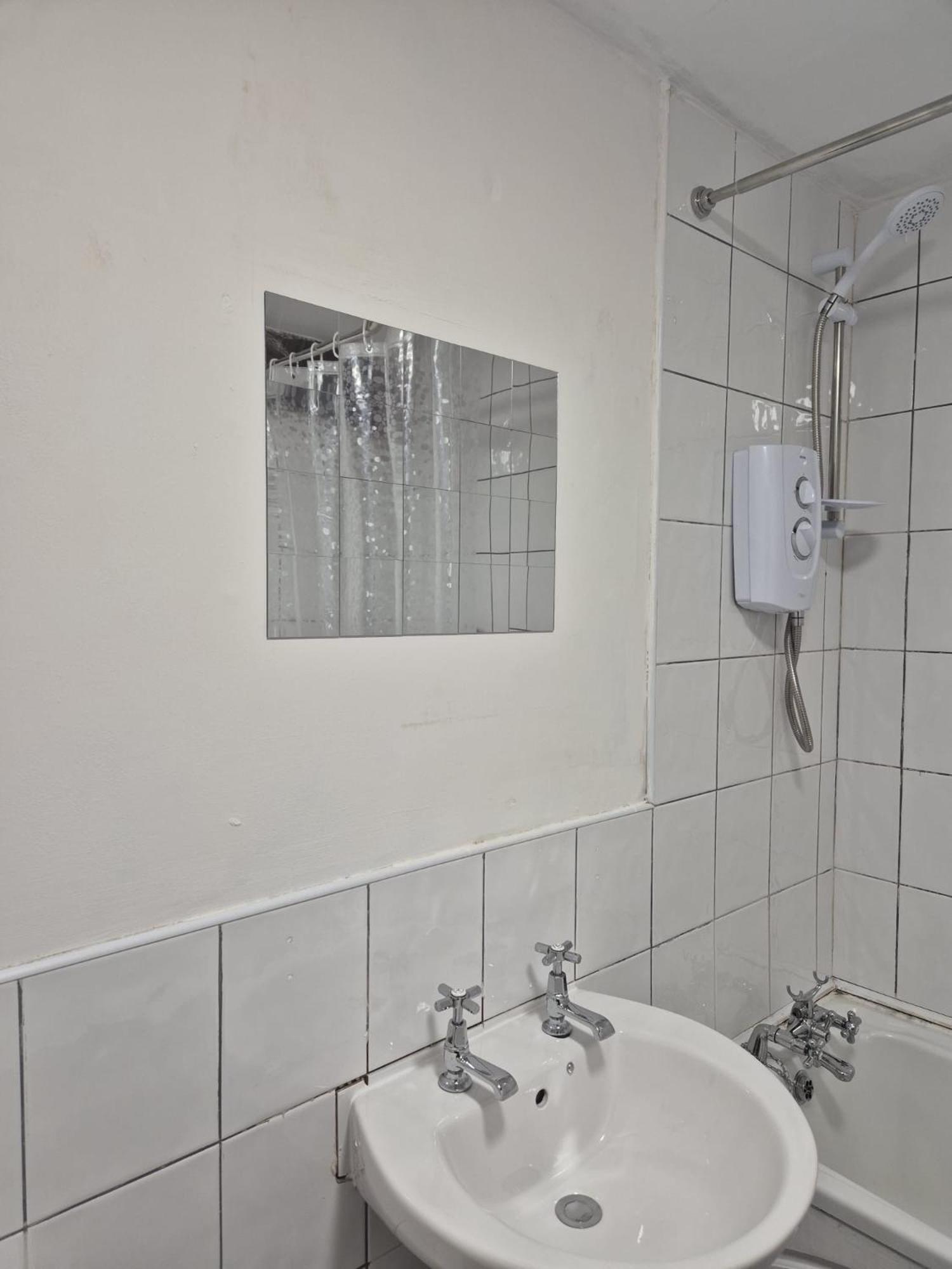 Rainford Gardens By Ustay Aparthotels Liverpool Bagian luar foto
